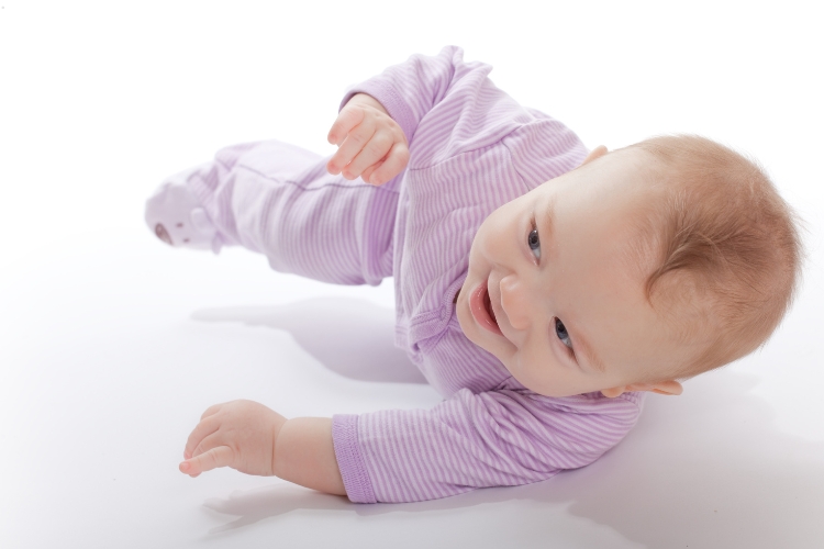 baby rolling focus