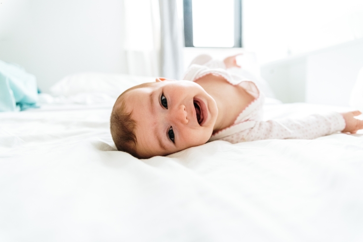 baby rolling focus